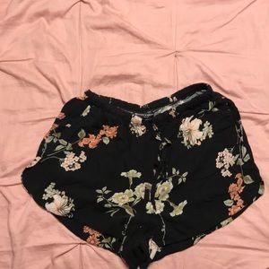 Brandy Melville shorts